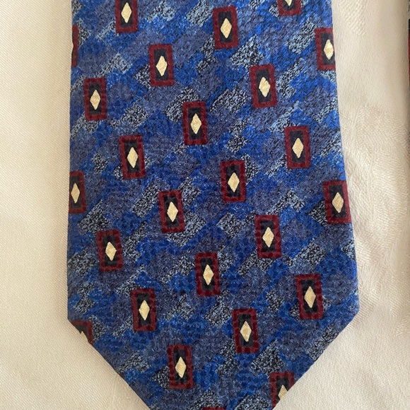 Stylish Men's 3 Silk Tie Set - Blue, Multicolor, Brown #1 - Picture 8 of 9